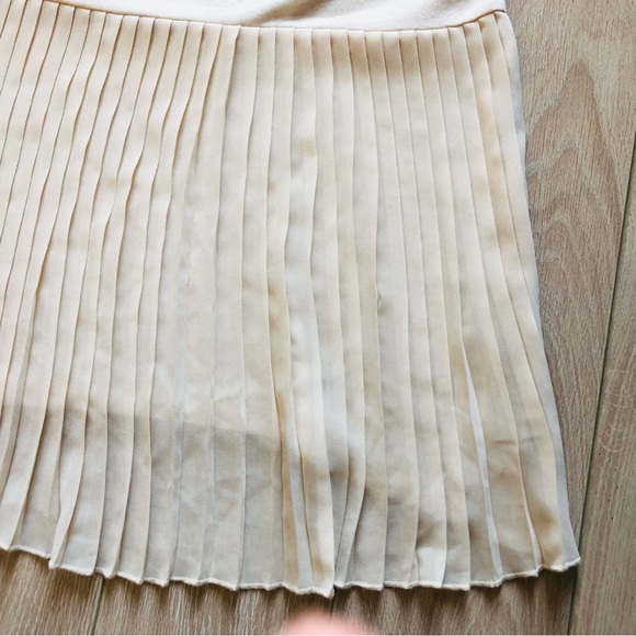 American Eagle Outfitters Cream Happy Hour Tee - Picture 6 of 10